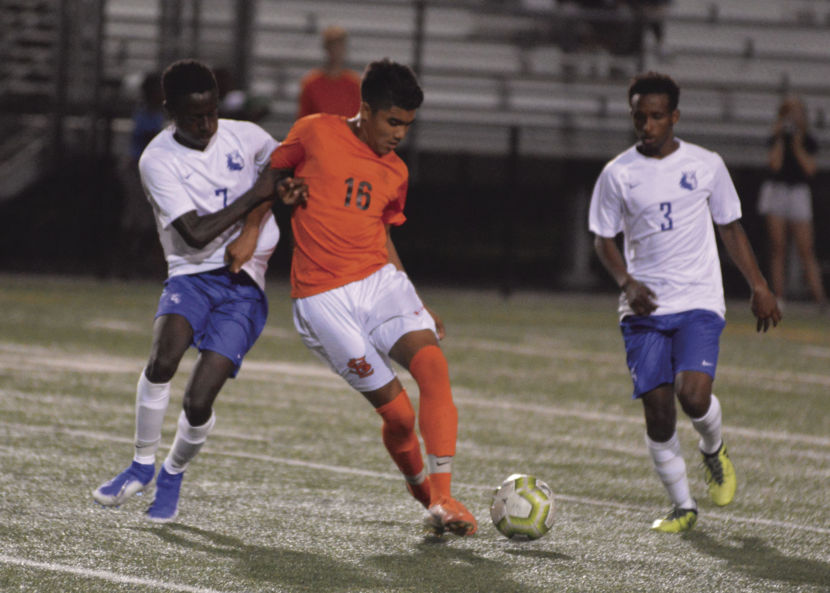 Royals challenge for the ball